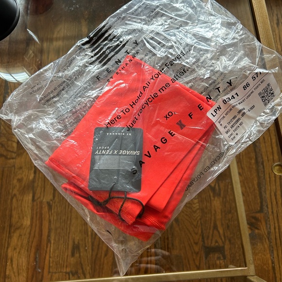 SAVAGE FENTY Hotline High Waist Legging Fiesta Red - Picture 3 of 7